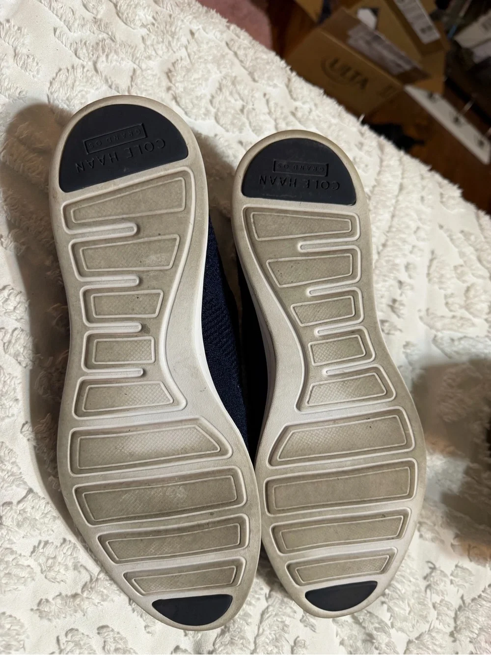 Cole Haan Men's Navy Knit Lace-Up Derby with Tan Trim Almond Toe Size 9